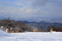 大野山の駐車場は積雪15㎝